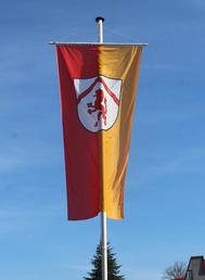 Fahne rot gelb Schützenfest Banner am Fahnenmast