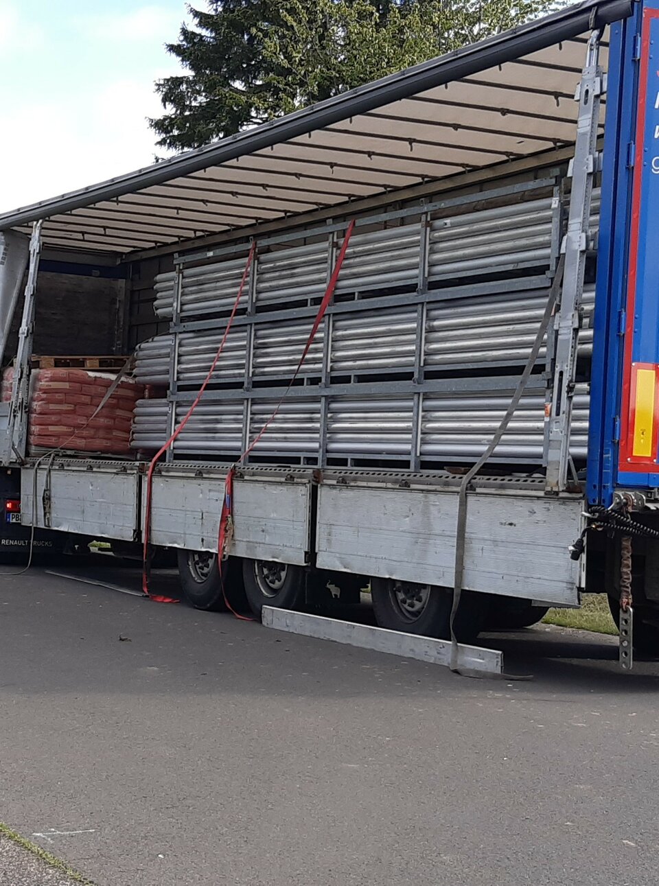 200 Leihmasten
für die KWF in
Schwarzenborn